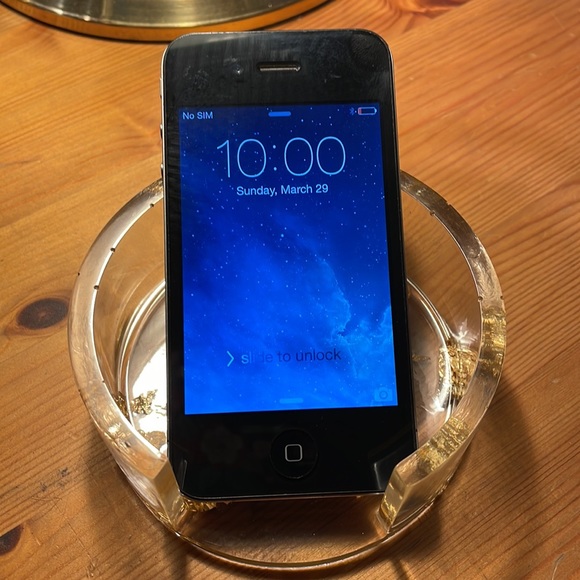 Apple Cell Phones & Accessories Apple Iphone 4 Black Att Locked